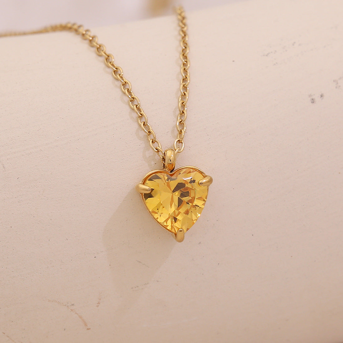 Collana con ciondolo a forma di cuore in acciaio inossidabile da donna, stile OL alla moda