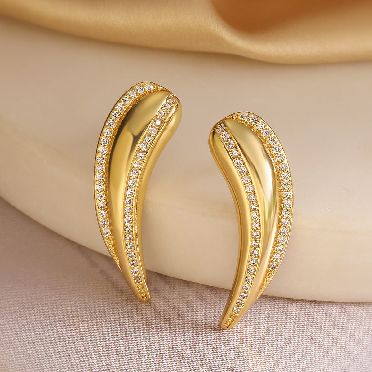 Minimalist Geometric Gold-Plated Zirconia Stud Earrings for Women with Irregular Shape Design