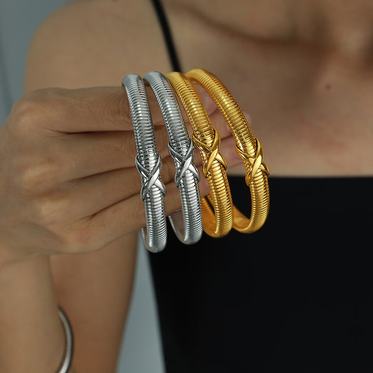 Sweet Punk 18K Gold Plated Alloy Geometric Crossover Knot Elastic Bangle for Women