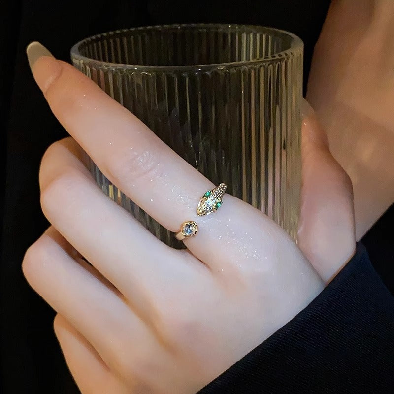 Anello a serpente minimalista in zircone in acciaio al titanio con finitura placcata, per donne, gioielli da dito