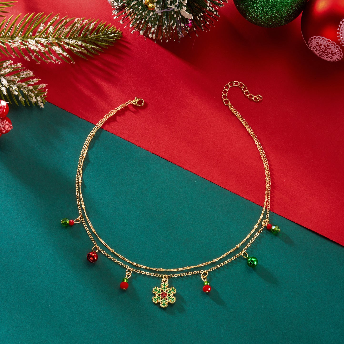 Fashionable Christmas Pendant Necklace for Women with Santa Elk Snowman Charms Zinc Alloy Electroplated Holiday Jewelry
