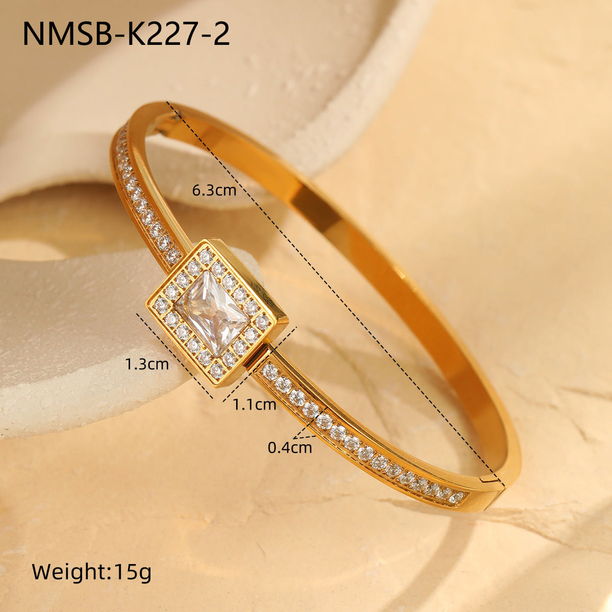 Minimalist Emerald Green Square Zircon Stainless Steel Bracelet for Women with Plated Finish