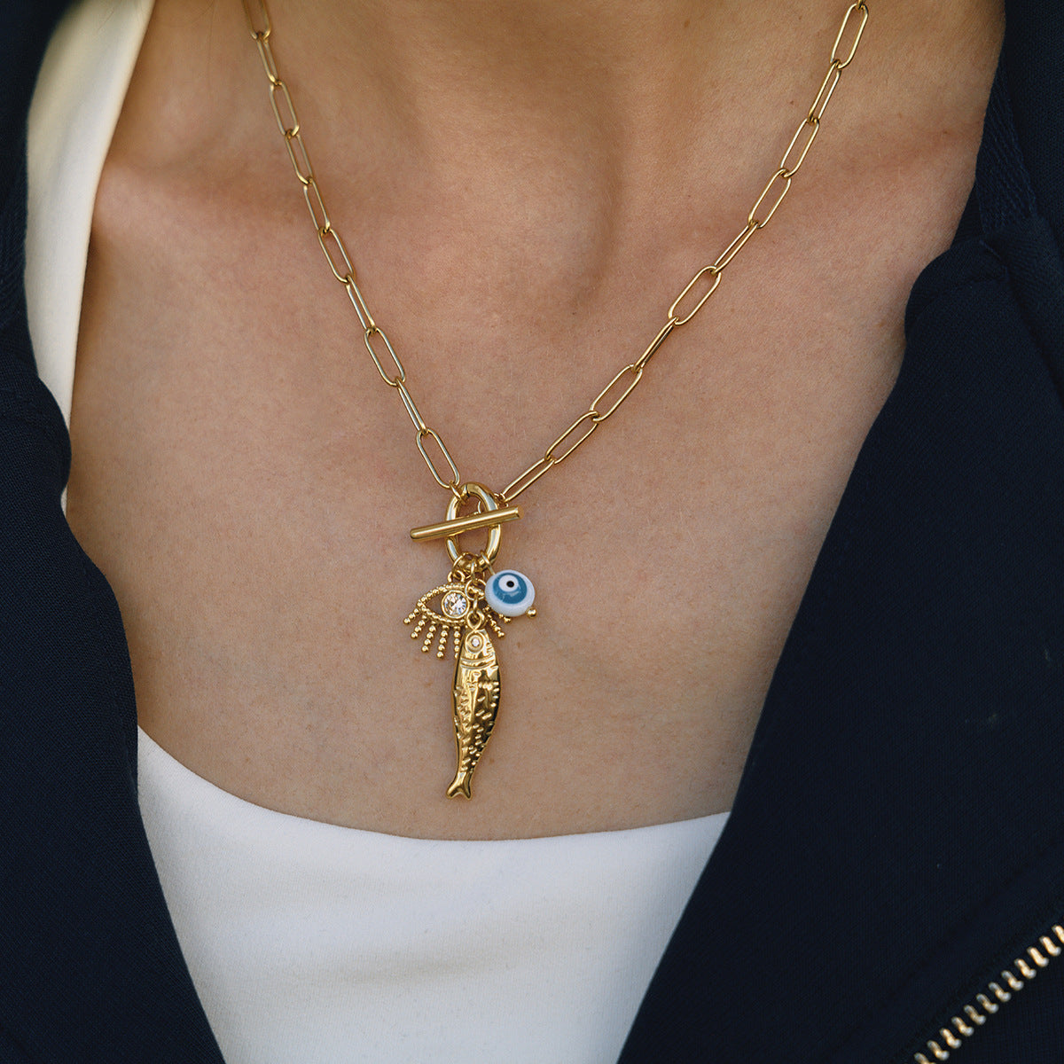 Collana con Pendente Occhio di Demone Geometrico da Donna in Acciaio al Titanio con Finitura Galvanizzata