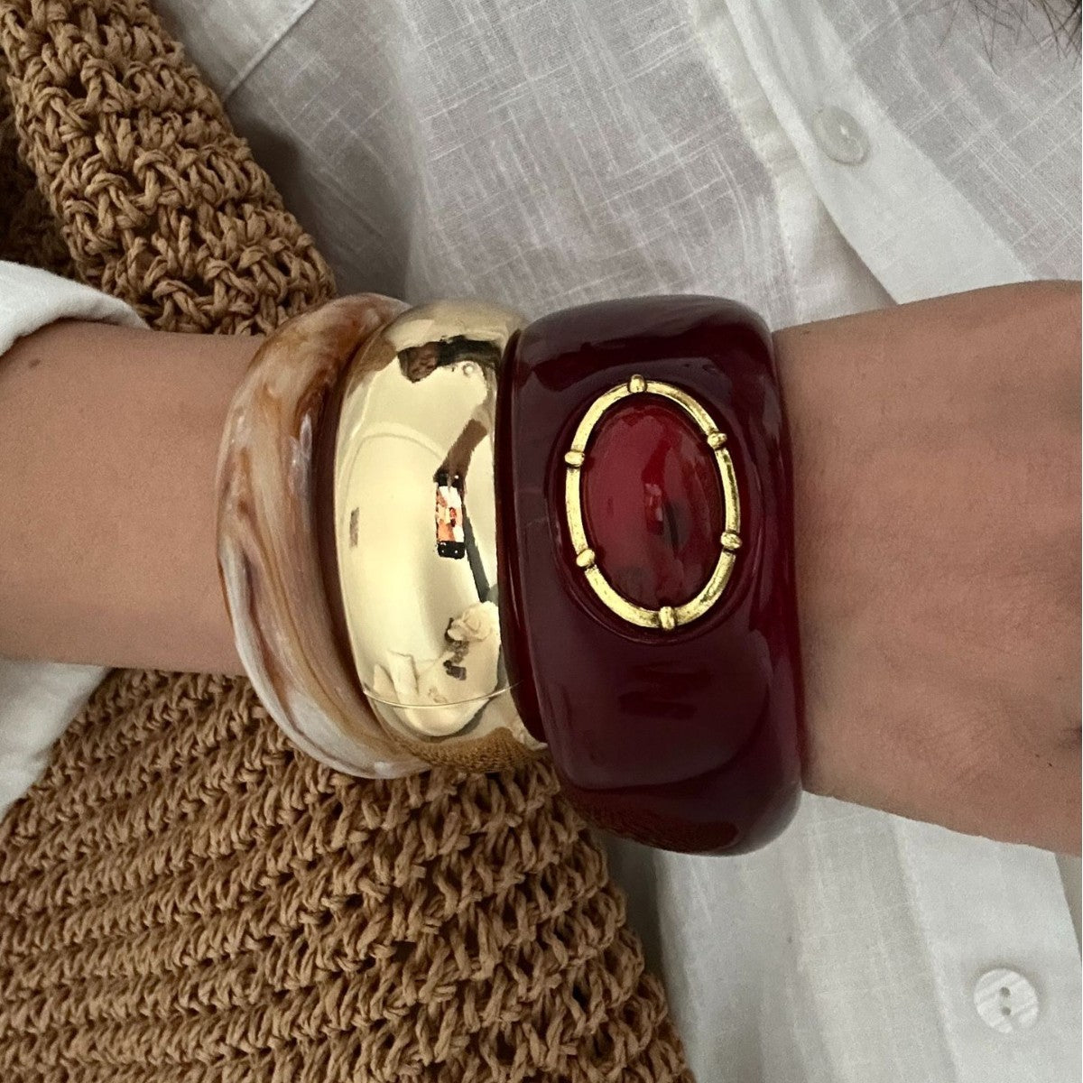 Vintage Oval Geometric Alloy Cuff Bracelet with Resin Inlay and Gradient Turquoise Pattern