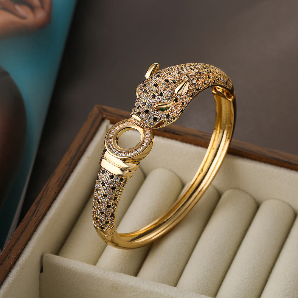 Bracciale da donna Fashion Leopardo Micro-Set Zircone Rame Placcato Oro 18K Lusso Personalità Gioielli