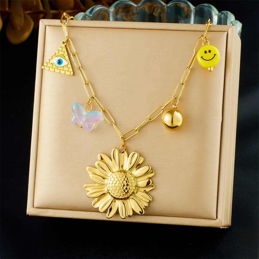Sweet Gold Plated Heart Floral Hollow Stainless Steel Pendant Necklace Curb Chain
