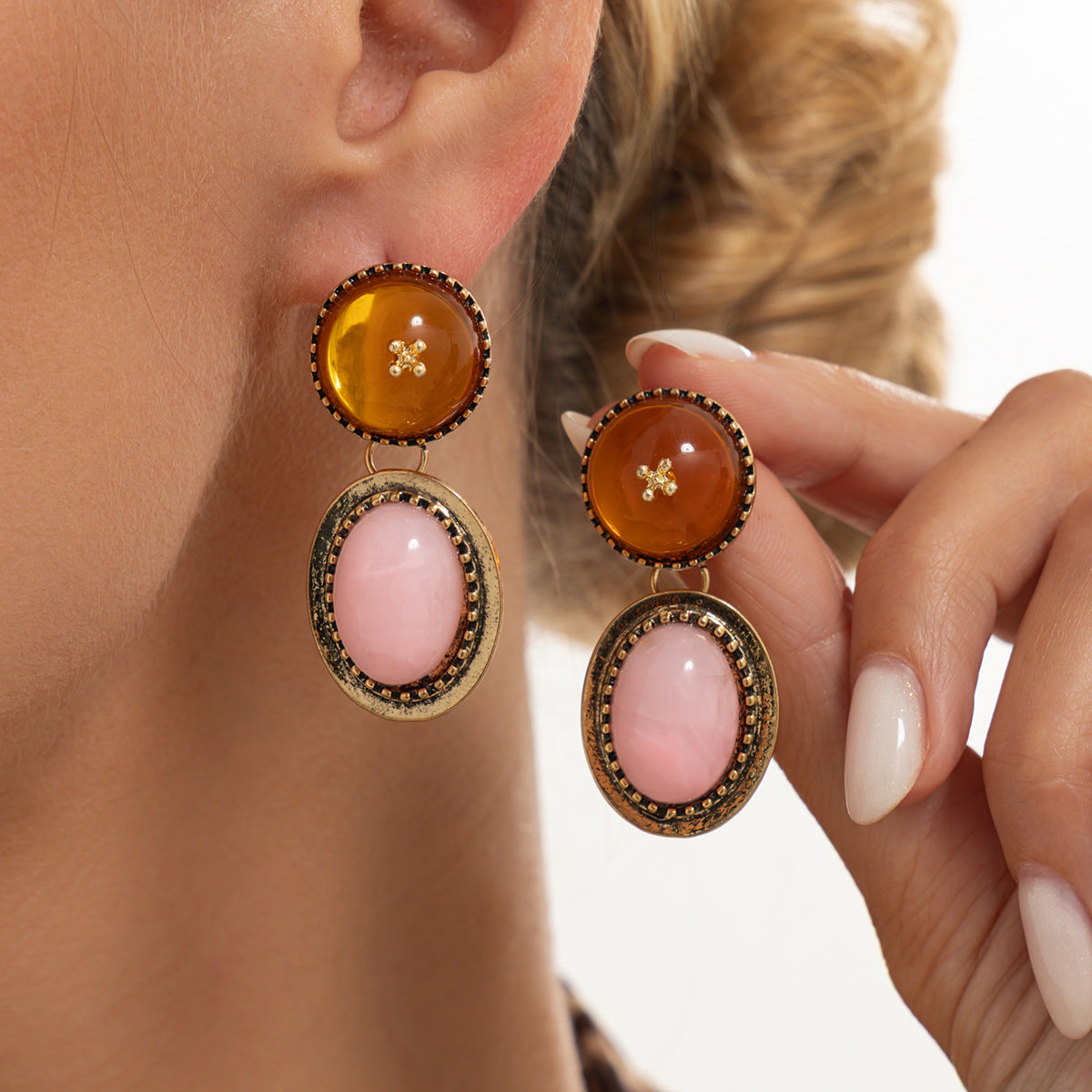Vintage Luxury Oval Gradient Resin Zinc Alloy Plated Earrings for Women