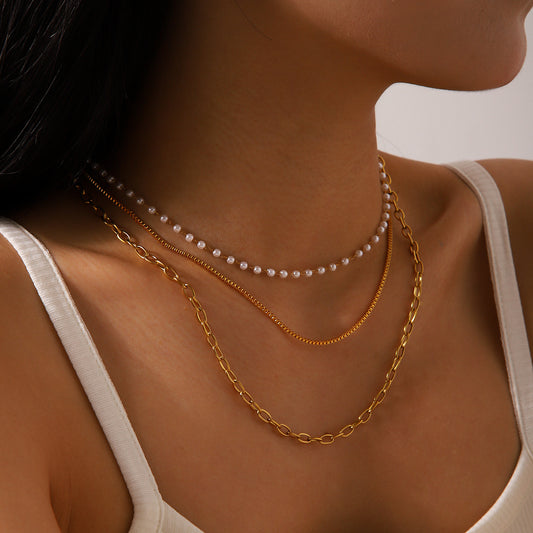 Collana da donna a triplo strato con perle in acciaio inossidabile placcato oro 18 carati con design geometrico di tendenza