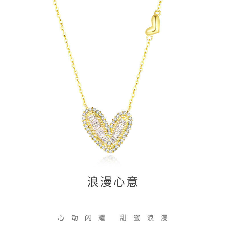 Collana Minimalista a Cuore in Acciaio al Titanio con Finitura Placcata per Donne, Regalo Gioiello a Catena al Collo