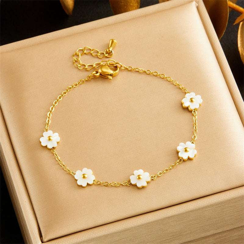 Set di gioielli da donna vintage con fiori e conchiglie bianche, in acciaio inossidabile placcato, con bracciale, orecchini e collana a catena regolare