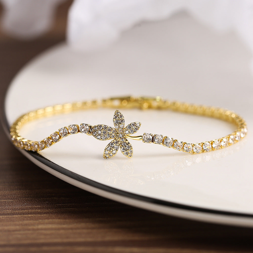 Bracciale da donna minimalista a forma di foglia in rame con zirconi