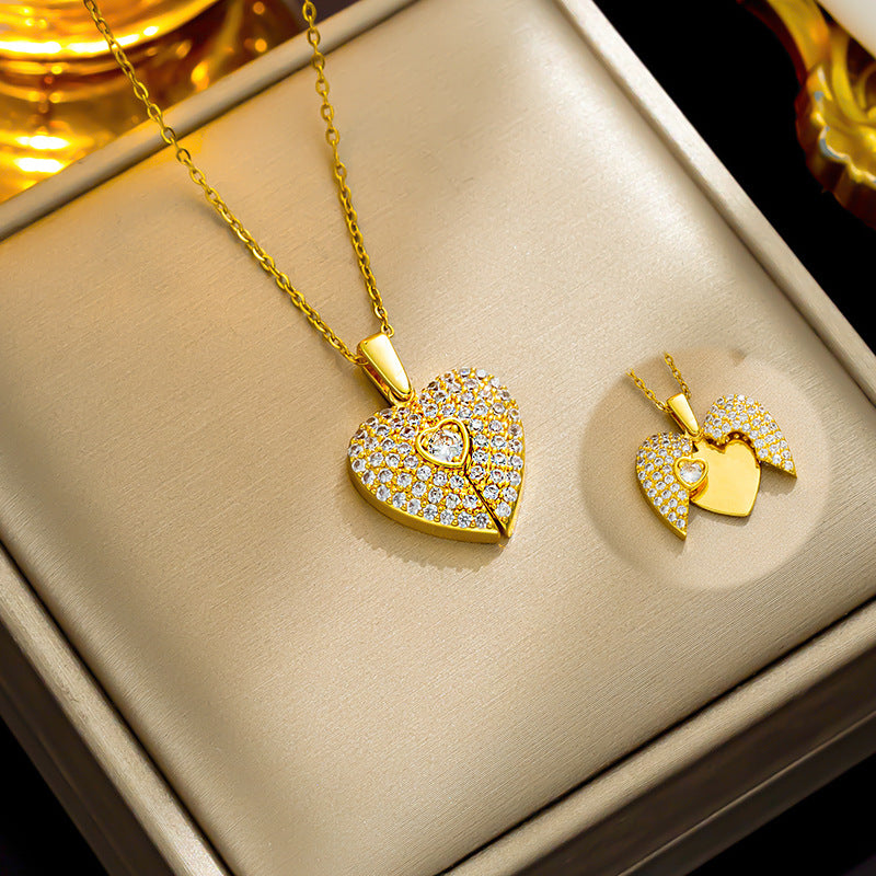 Luxury Heart-Shaped Titanium Steel Pendant Necklace with Engraving Space and Rhinestone Inlay for Women