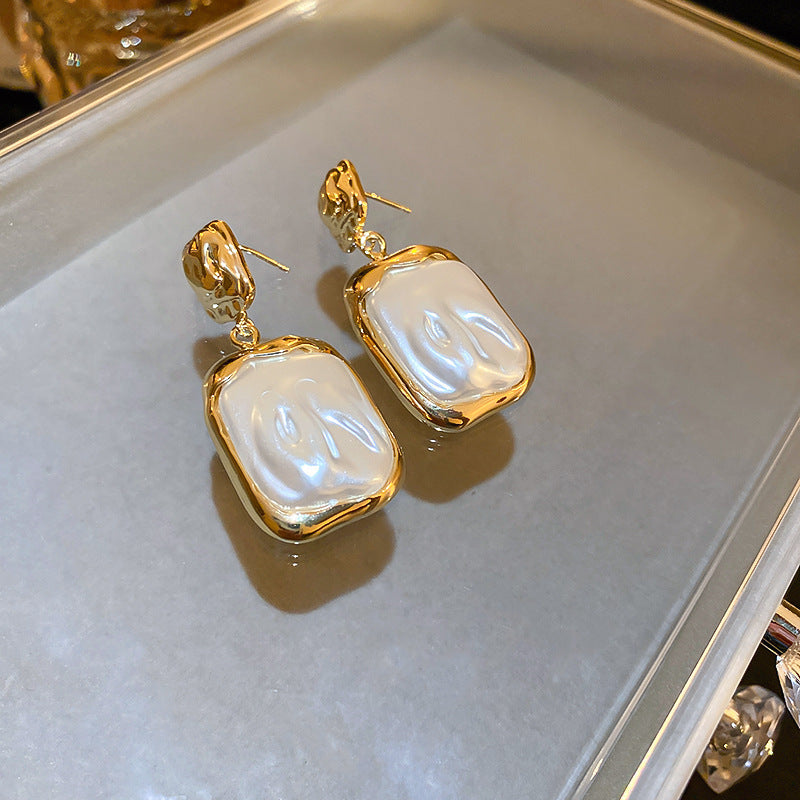 Eleganti Orecchini a Perno da Donna in Stile Francese Vintage con Zirconi Geometrici e Perle Imitazione