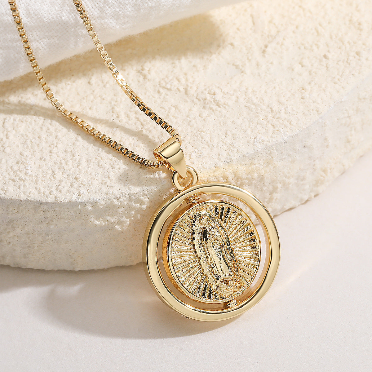Minimalist 18K Gold Plated Brass Geometric Round Virgin Mary Pendant Necklace for Women