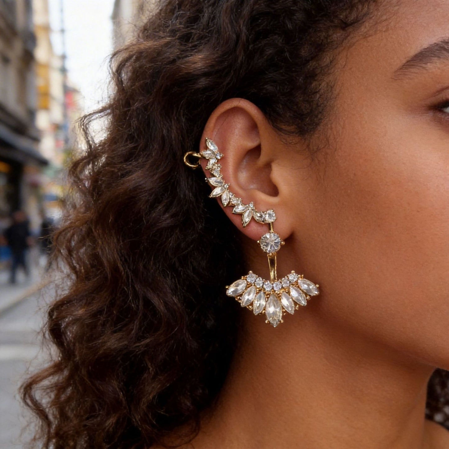 Minimalist Sweet Geometric Alloy Plated Rhinestone Ear Cuff for Women