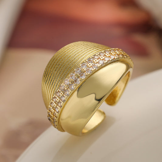 Anello aperto geometrico vintage da donna in ottone placcato oro 18 carati e zirconi micropavé