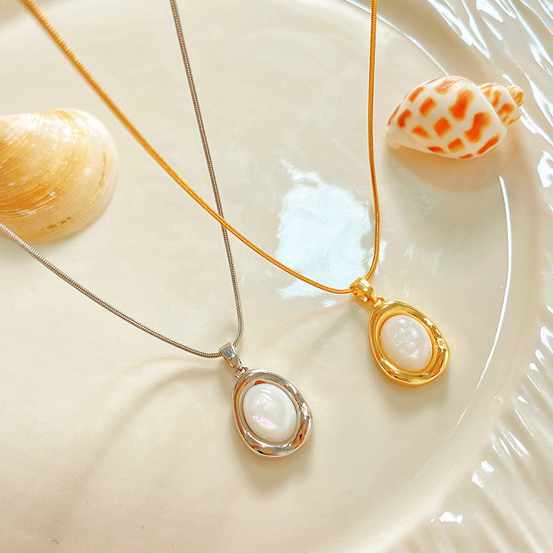 Vintage Elegant Round Geometric Pearl Brass Pendant Titanium Steel Plated Necklace Snake Chain