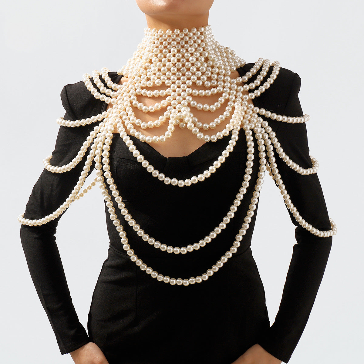Catena per il corpo geometrica da donna con perle finte e perline in lega, gioiello artigianale in stile bohémien.
