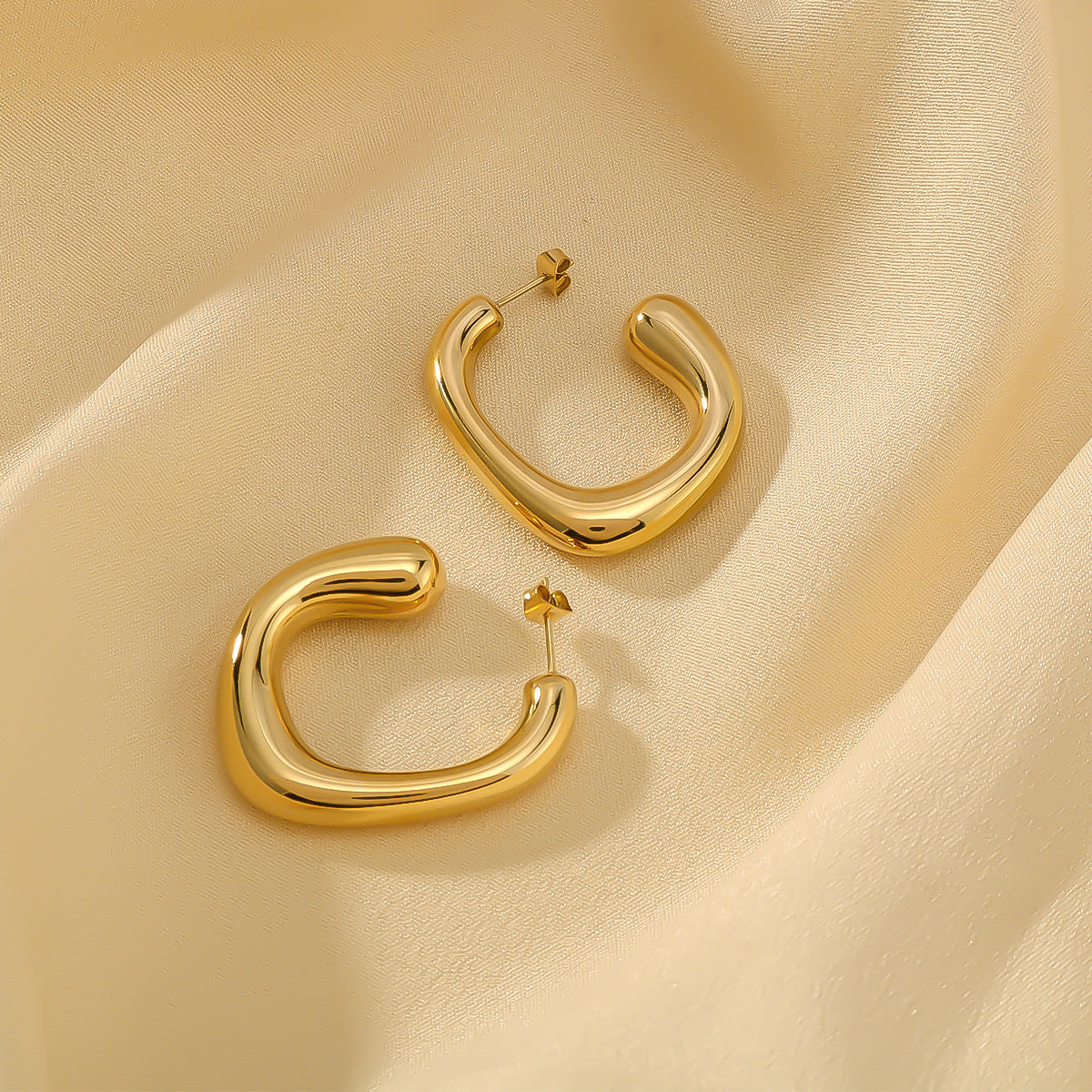 Minimalist Geometric C-Shaped Stainless Steel Hypoallergenic Earrings with 18K Vacuum Plating