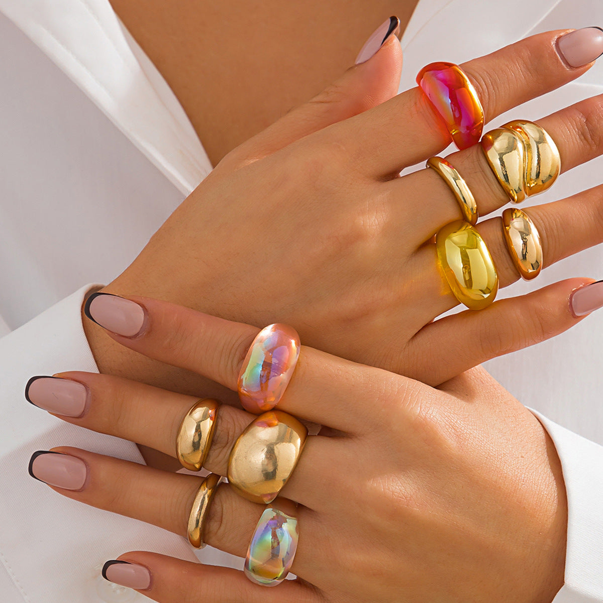 Set di Anelli Aperti da Donna in Resina Lucida Colorata a Forma di Arco Geometrico con Finitura Placcata