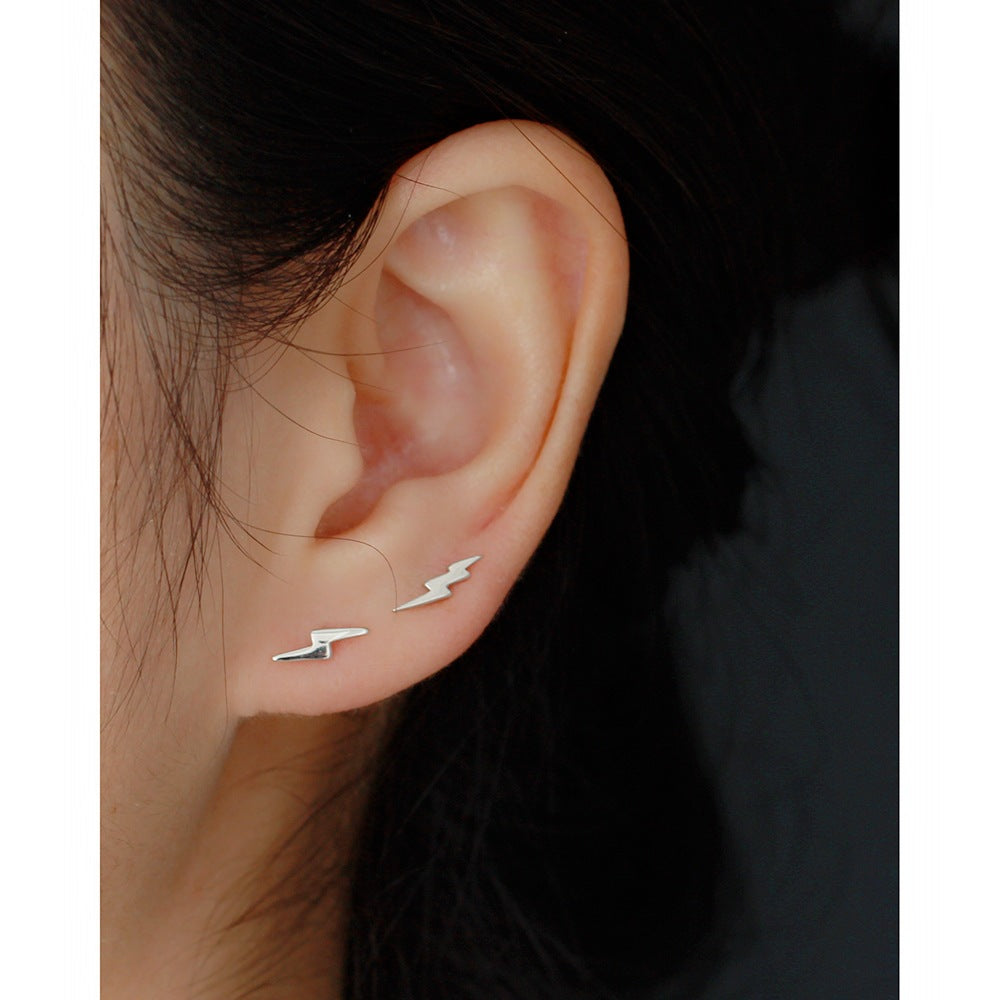 Orecchini a perno con bullone a forma di fulmine geometrico lucido in argento sterling 925, stile streetwear minimalista