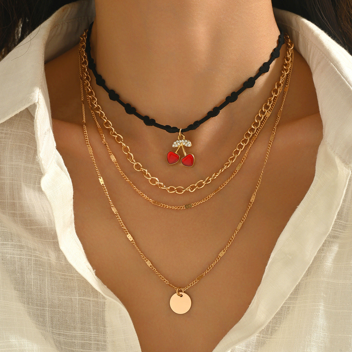 Collar con colgante de aleación redonda de varias capas y cadena singapur