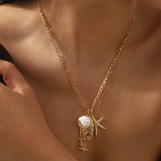 Minimalist Fish-Shaped Alloy Pendant Necklace with Plated Finish for Women Ocean-Inspired Clavicle Chain