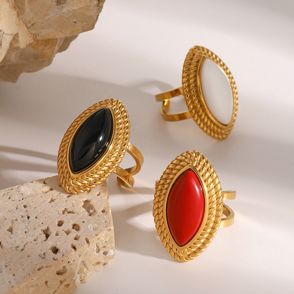 Exaggerated Vintage 18K Gold Plated Stainless Steel Black Onyx Open Ring for Women