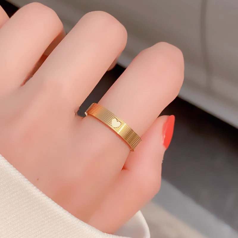 Minimalist Titanium Steel Plated 520 Clock Heart Design Ring for Women and Men Finger Ring in Gold Tone