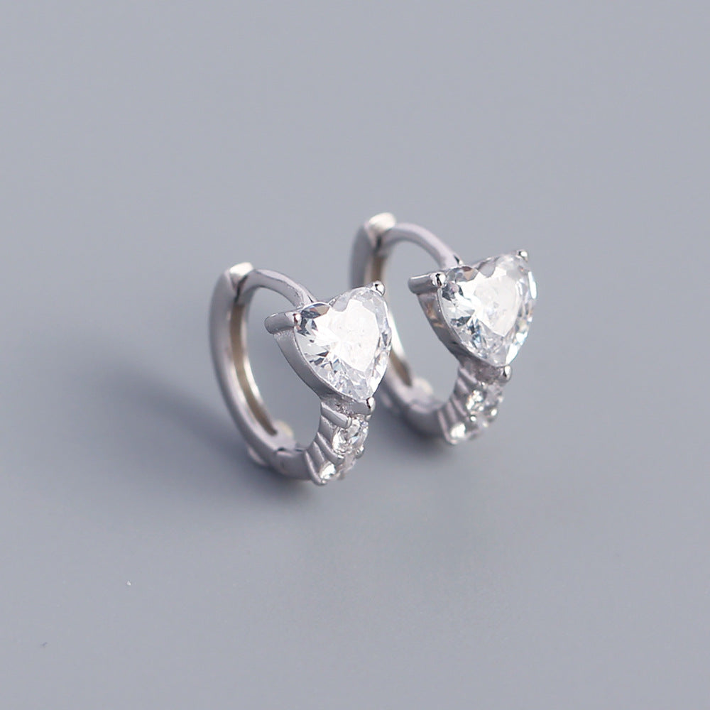 Sweet Minimalist Heart-Shaped S925 Sterling Silver Stud Earrings with Cubic Zirconia Inlay