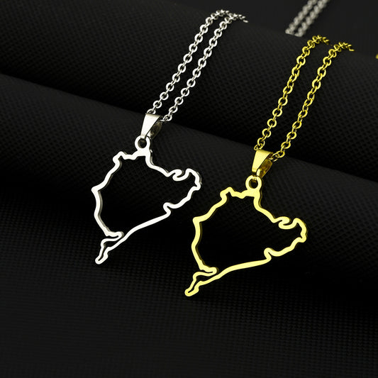 Collana con pendente Nürburgring da corsa automobilistica sportiva geometrica tedesca in acciaio inossidabile con ciondolo in acciaio al titanio e finitura galvanizzata