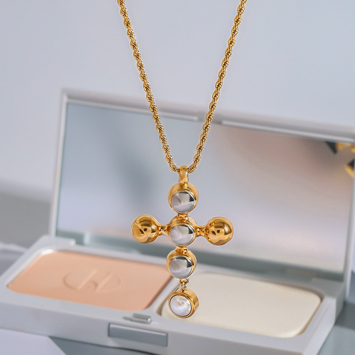 Luxury Elegant Cross Geometric Titanium Steel Plated Stainless Steel Necklace for Women