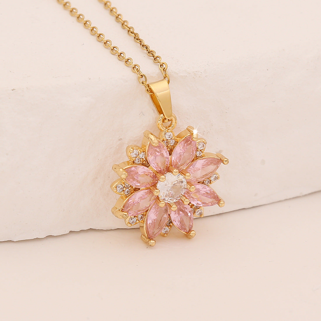 Fashion OL Floral and Leaf-Shaped Stainless Steel Pendant Necklace with Geometric Square Locket Design