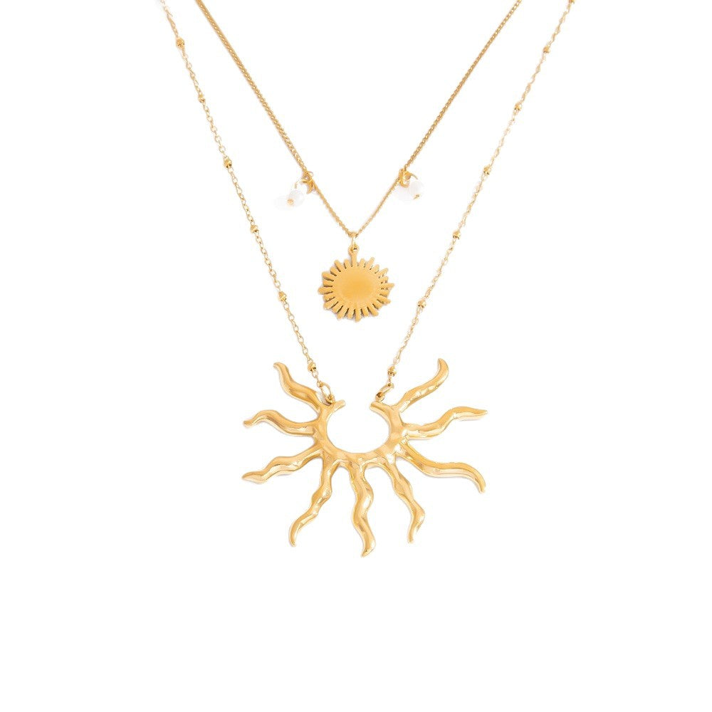 Collana con ciondolo a stella geometrica cava placcata oro in acciaio inossidabile da donna con catena di perline a strati, stile bohémien casual