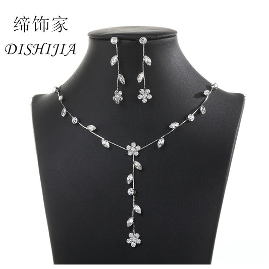 Floral Fresh and Sweet Style Waterdrop Pendant Necklace with Rhinestone Inlay and Plated Copper Chain, Matching Earrings Set for Women