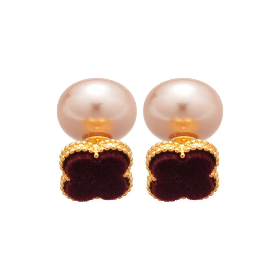 Orecchini a perno floreali con perle in acciaio placcato, stile vintage e minimalista da donna