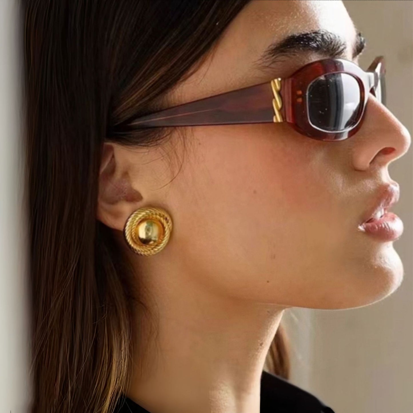 Orecchini da donna alla moda in acciaio al titanio a spirale con finitura placcata, dal design minimalista chic e di tendenza