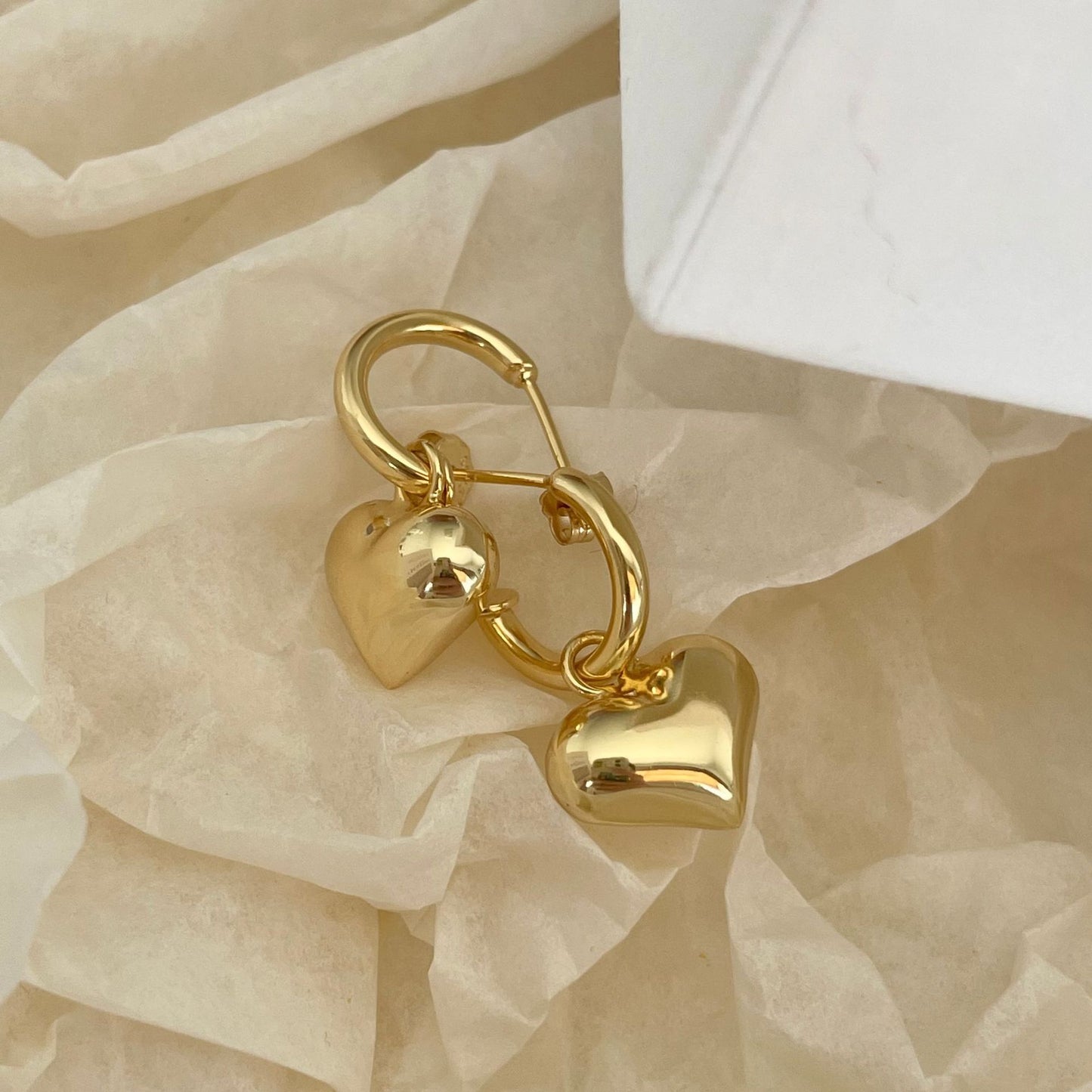 Orecchini Minimalisti a Goccia a Cuore in Argento Sterling 925 con Intarsio di Perle Placcati Oro Bianco e Oro 18K