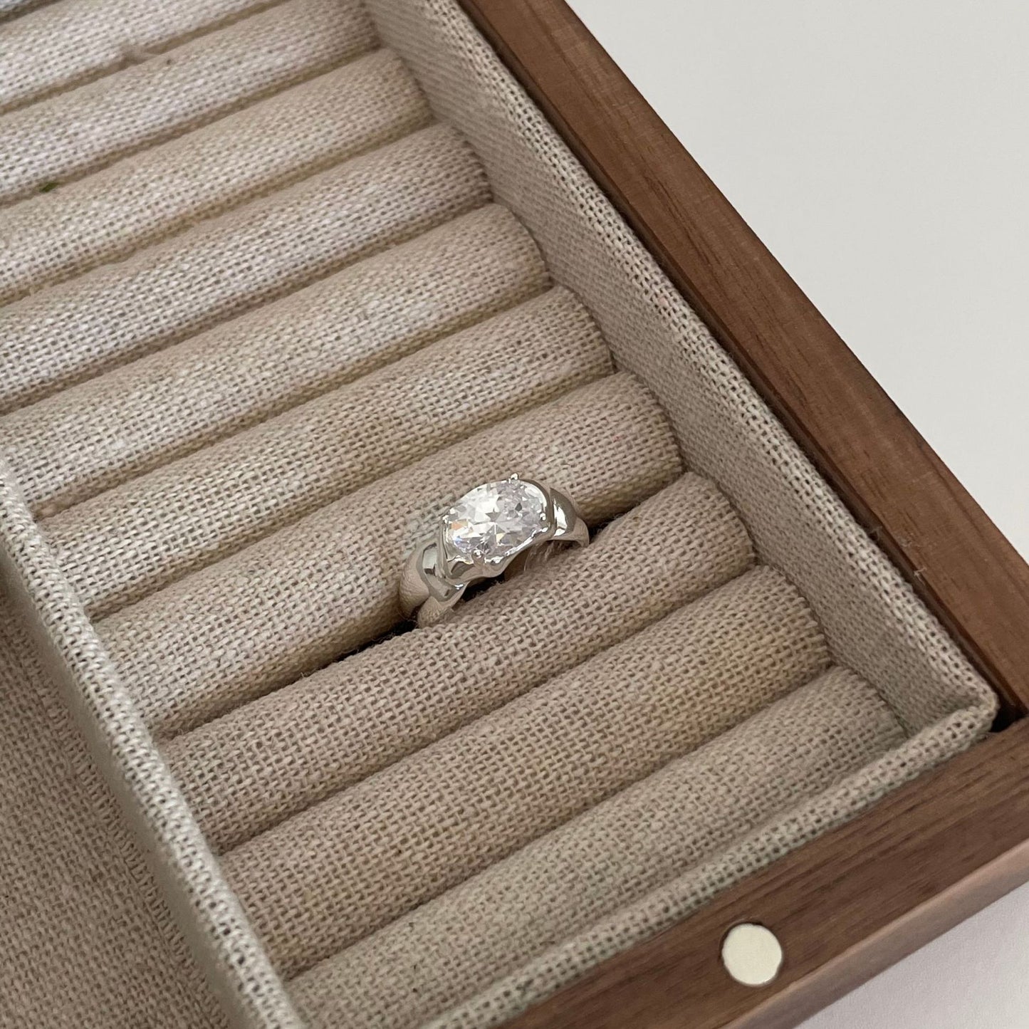 Minimalist Geometric Shape S925 Sterling Silver Ring with Zircon Inlay and Plated Finish
