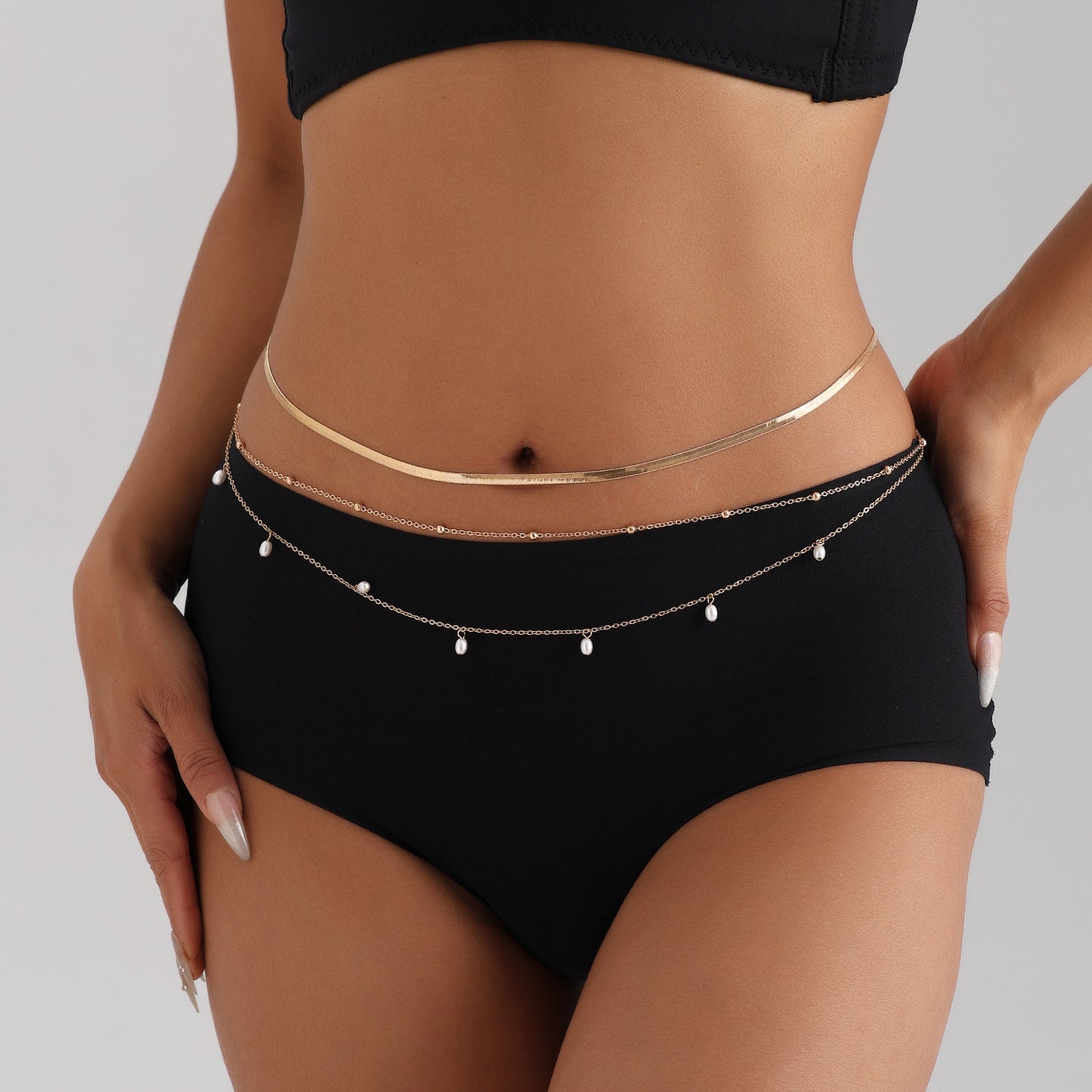 Catena in Vita a Strati Stile Punk da Donna con Catene Metalliche e Perle Sintetiche