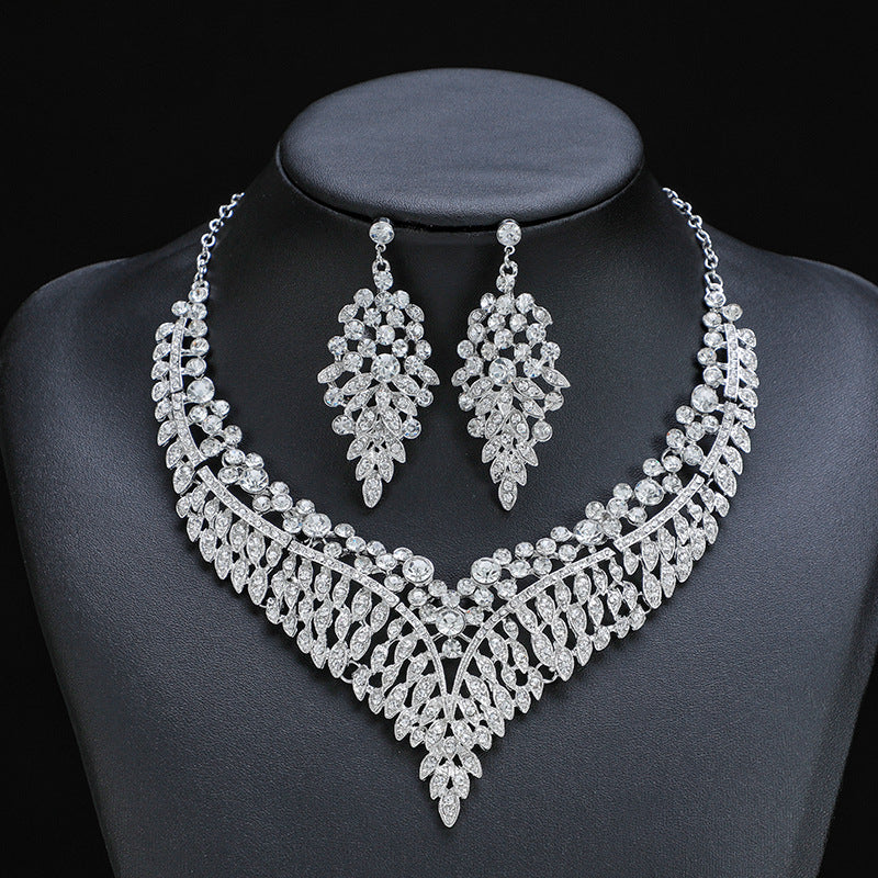 Vintage Floral Alloy Choker Necklace Set with Fan and Abacus Motifs Electroplated Short Pendant and Earrings for Women