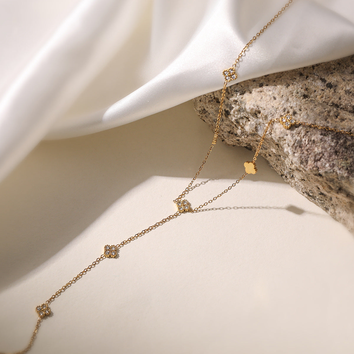 Elegant Minimalist Geometric Stainless Steel Gold Plated Cubic Zirconia Inlay Tassel Necklace for Women