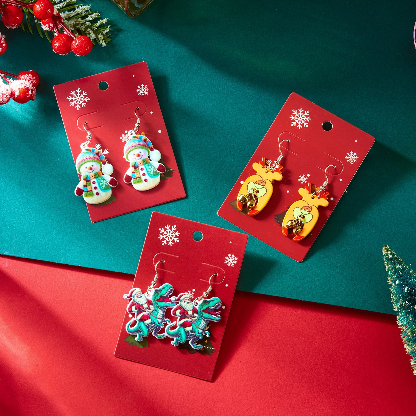 Orecchini in acrilico con Babbo Natale, renne e pupazzo di neve, a tema dinosauri, dolci e grintosi, con finitura placcata