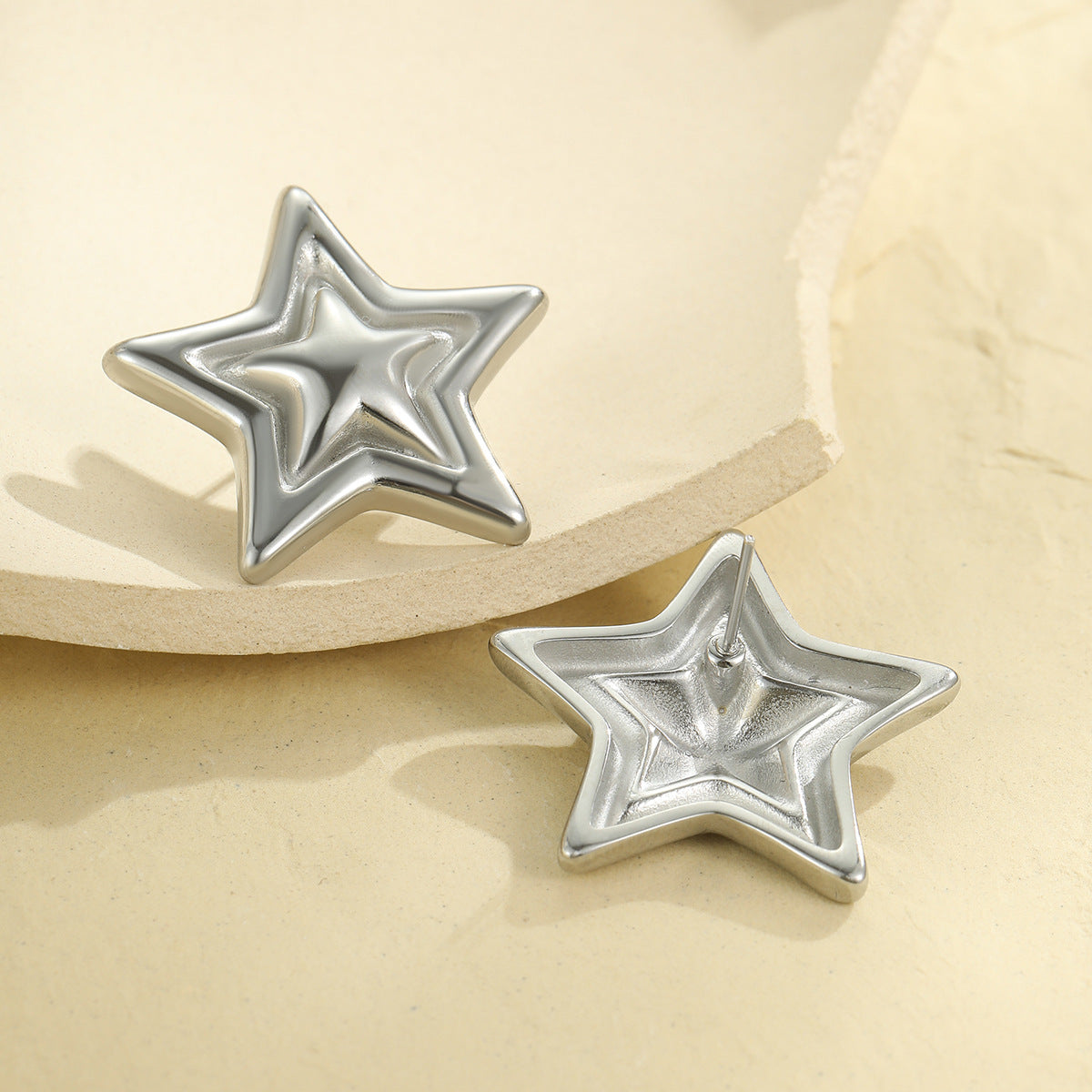 Orecchini a Stella Minimalisti in Acciaio Inox con Finitura Galvanica per Donna