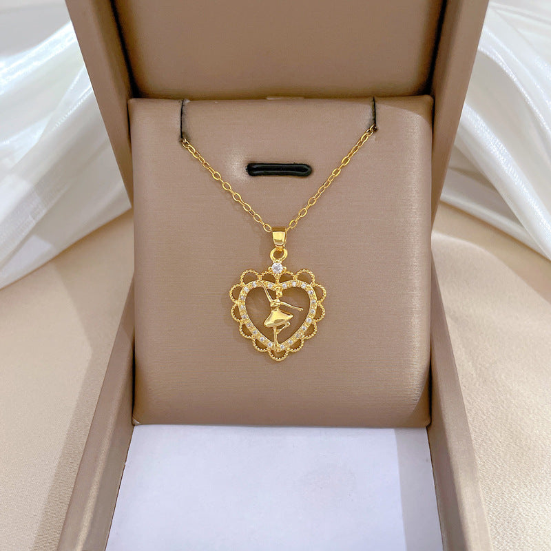 Collana girocollo di lusso unisex in acciaio al titanio con cuore geometrico e strass
