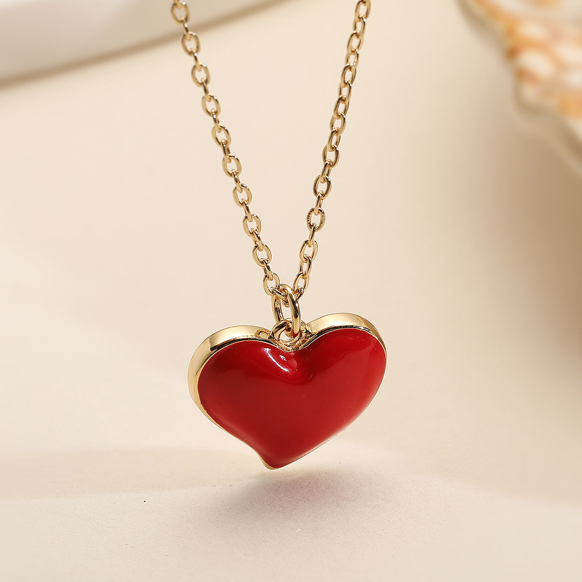 Minimalist Heart-Shaped Enamel Copper Pendant Necklace for Women with 18K Gold Plating, Dainty Clavicle Chain