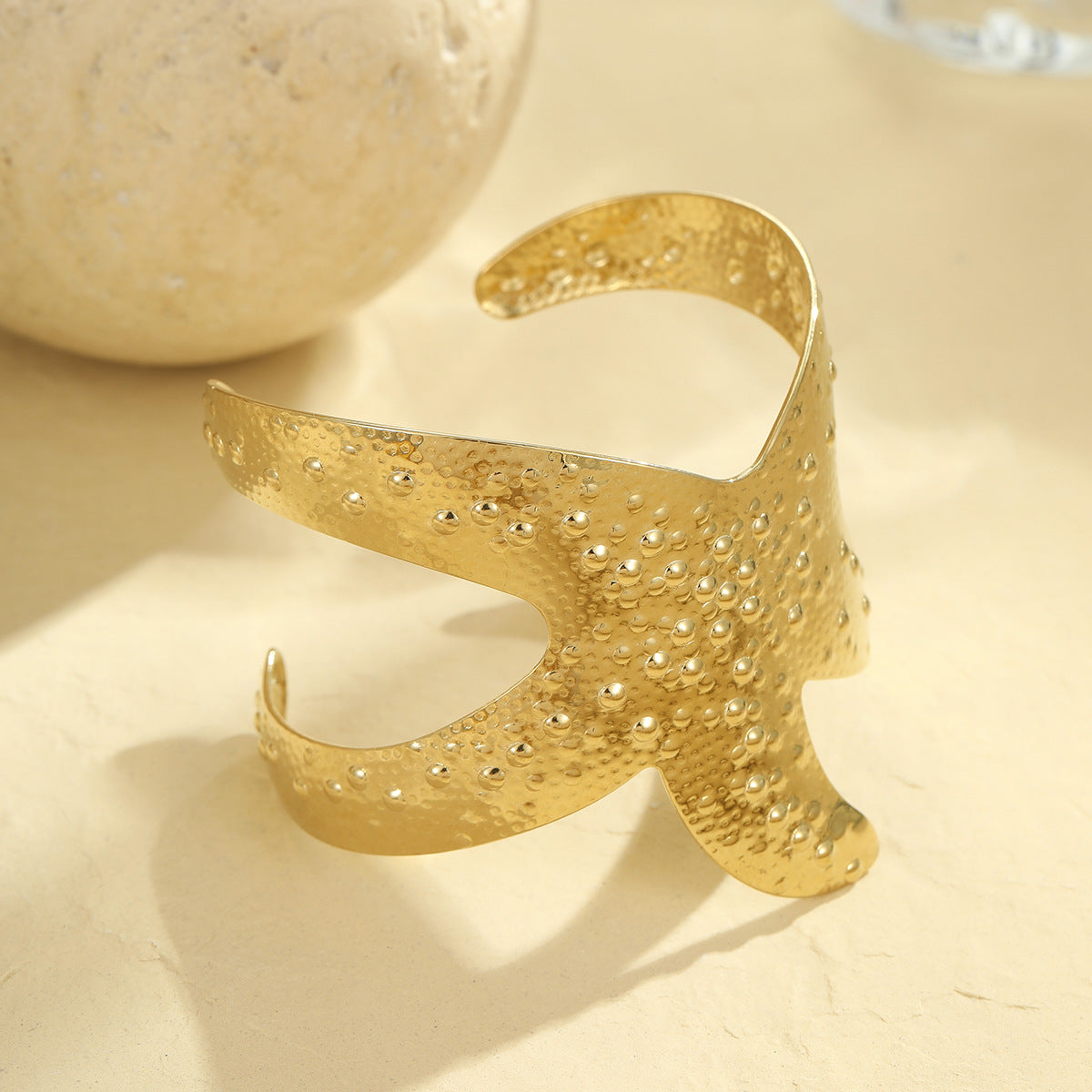 Fashionable Ocean-Themed Geometric Stainless Steel Bracelet with 18K Gold Plating for Women