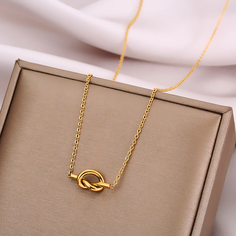 Minimalist Retro Knot Pendant Necklace for Women Titanium Steel Plated Clavicle Chain with Irregular Shape Design