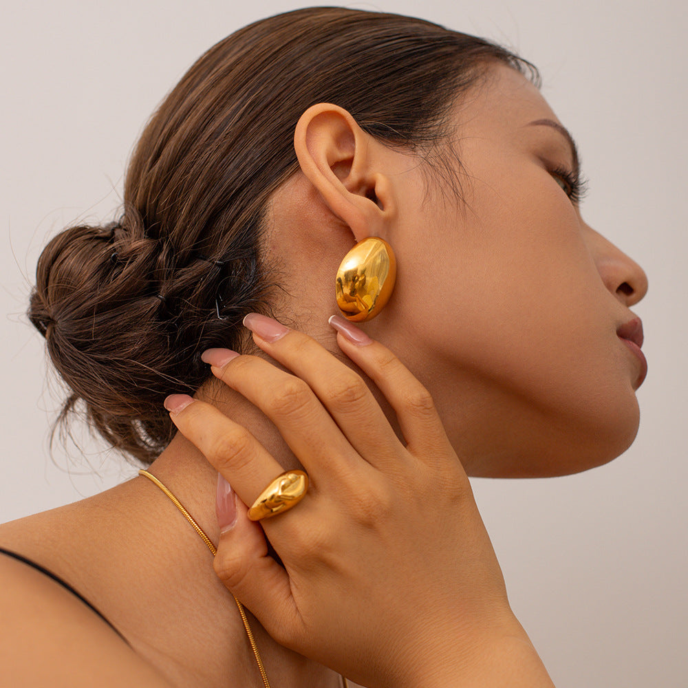 Pendientes de Acero Inoxidable Geométricos Minimalistas para Mujer con Baño de Oro de 18K y Forma de Frijol Redondo Liso