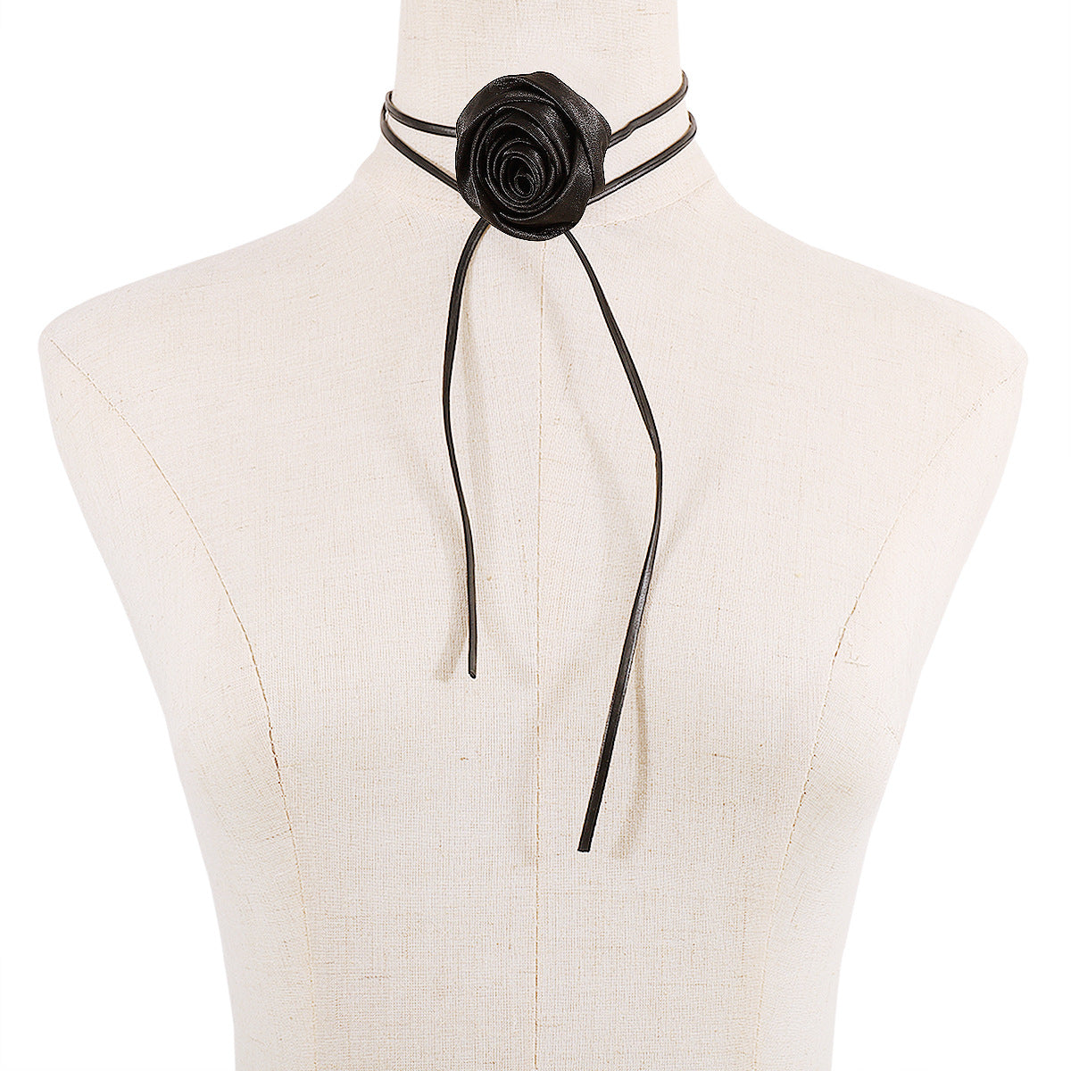Collana con ciondolo a fiore in stile vintage romantico francese, fatta a mano, con girocollo in pelle PU e design geometrico